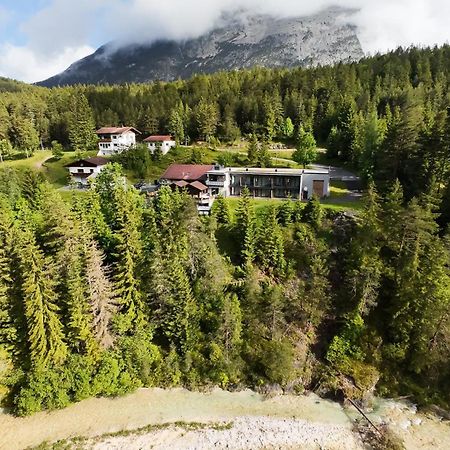 Hotel Garni Isarlodge Wiesenhof Scharnitz Kültér fotó