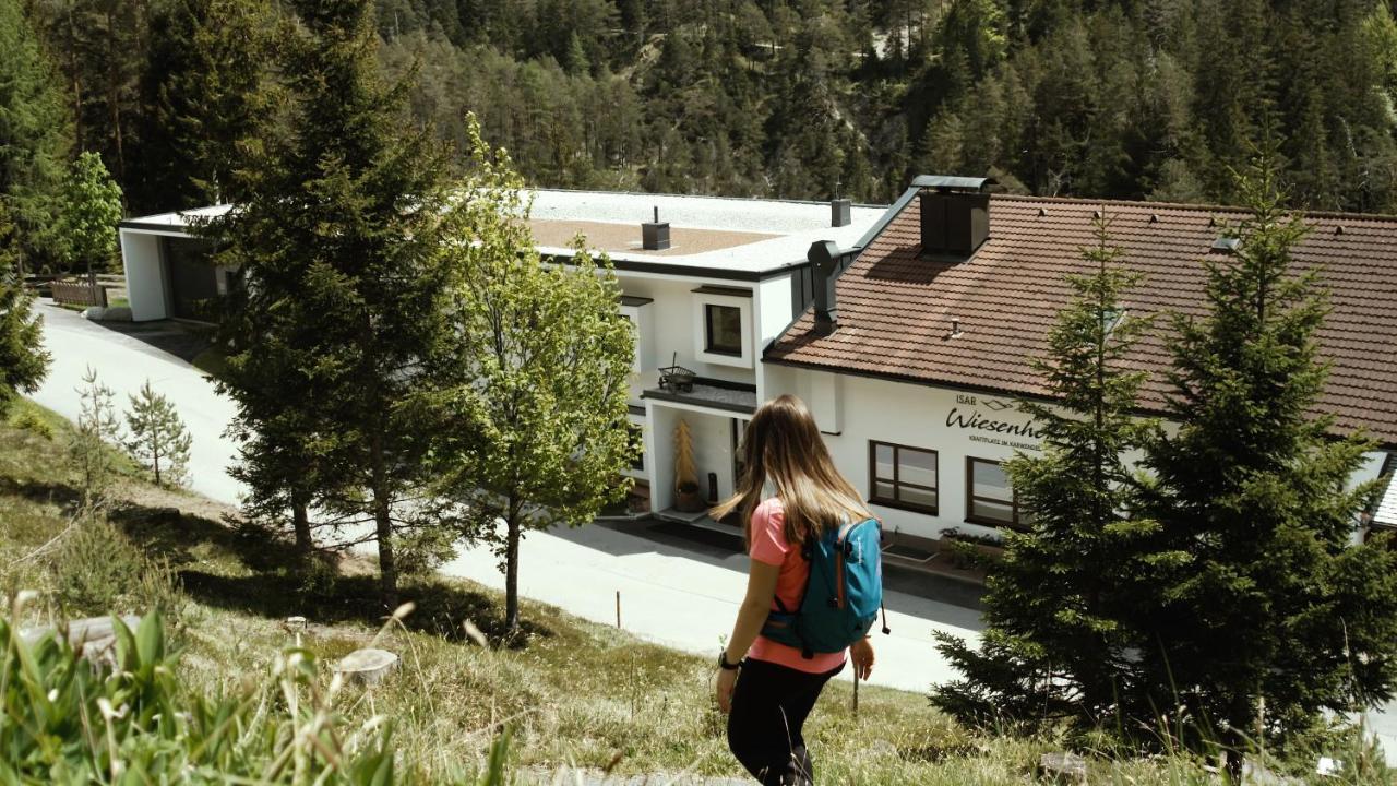 Hotel Garni Isarlodge Wiesenhof Scharnitz Kültér fotó